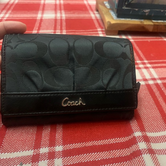 Coach Black and Gray Signature Wallet - Picture 2 of 9